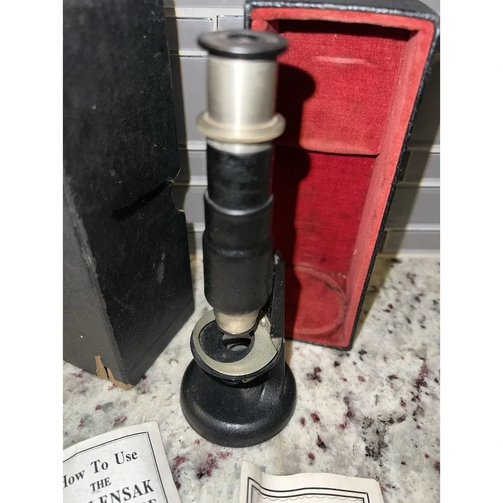 WOLLENSAK ROCHESTER 100 POWER ROUND-FOOTED COMPOUND MICROSCOPE‎ (c. 1927-8)